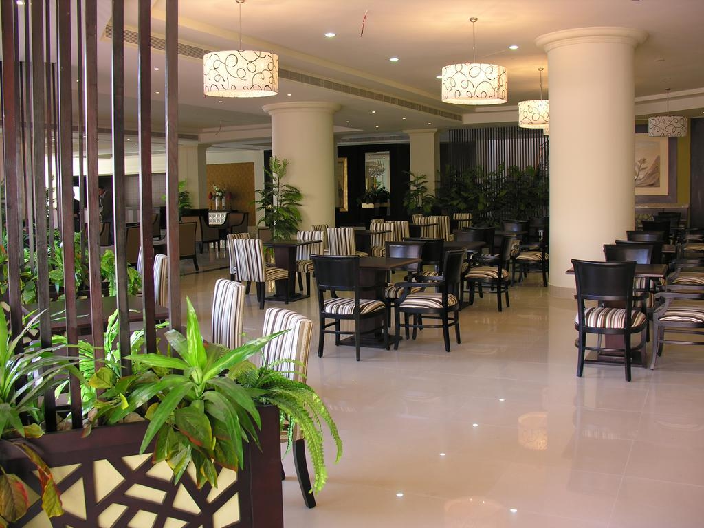 Rezort Pyramisa Sunset Pearl 3*